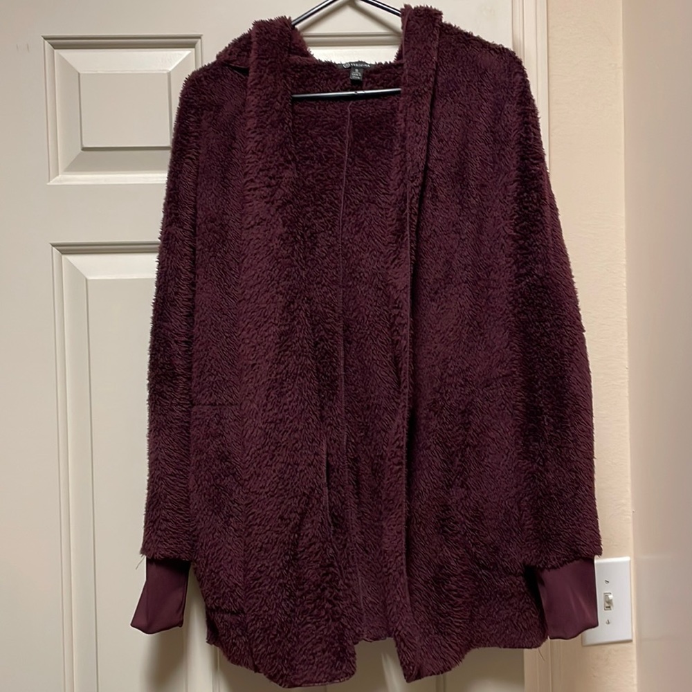 Burgundy Versona cardigan